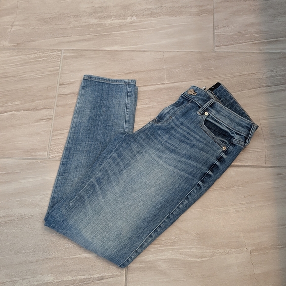 White House Black Market Blue Skinny Jeans with Gold Floral Accents - Picture 8 of 9